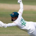 বাজপাখির মতো ক্যাচ ধরে লিটনের বিশ্ব রেকর্ড